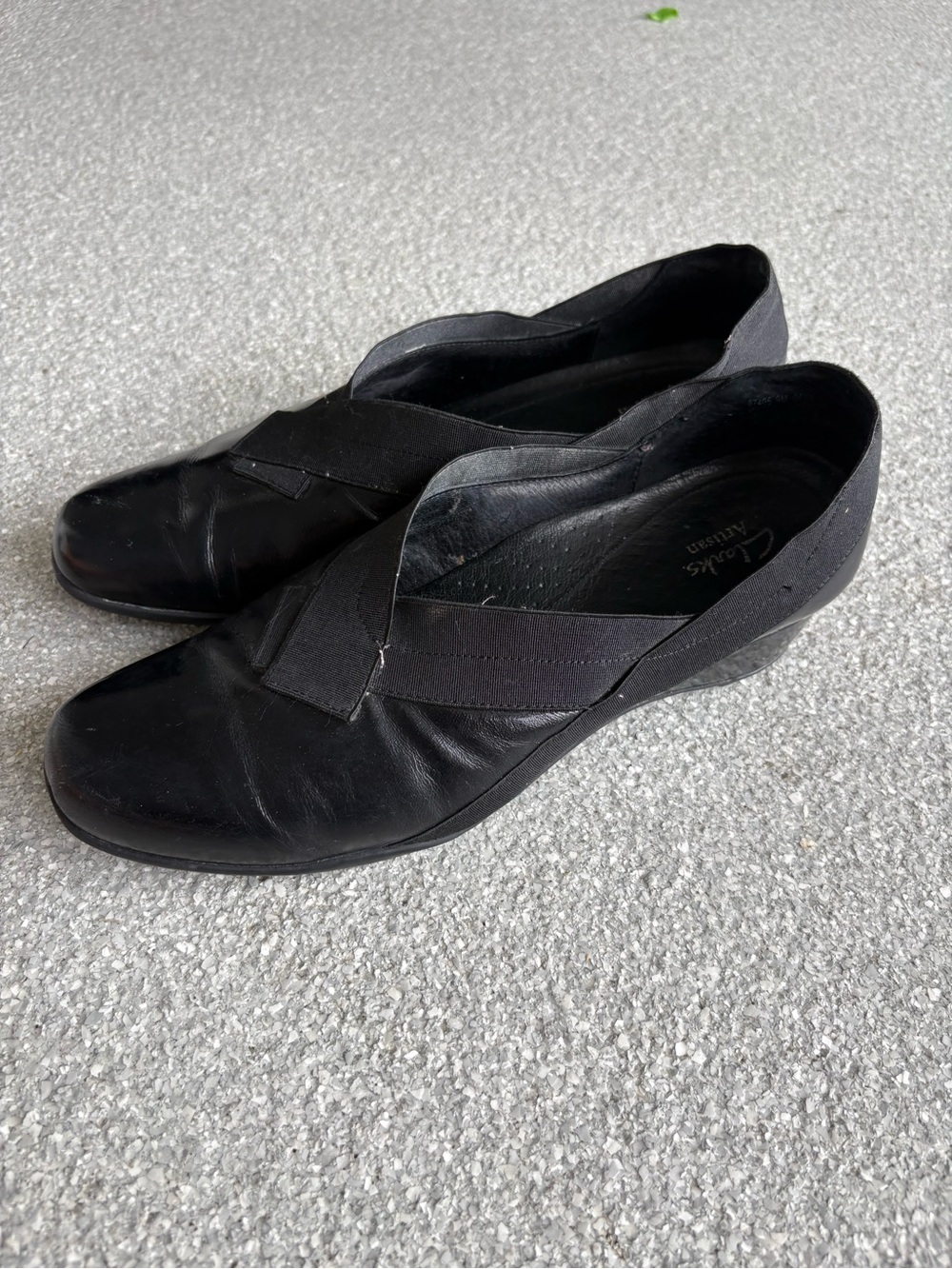Clarks Artisan slip-on wedge size 9